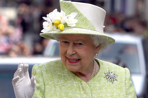 Celebration of British Queen Elizabeth II’s 90th birthday - ảnh 1
